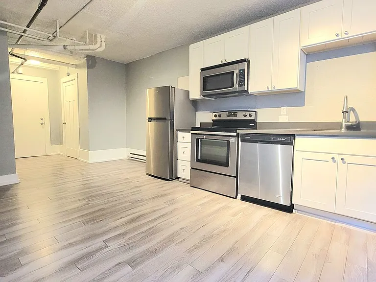 Madison View Apartments — Photo 13