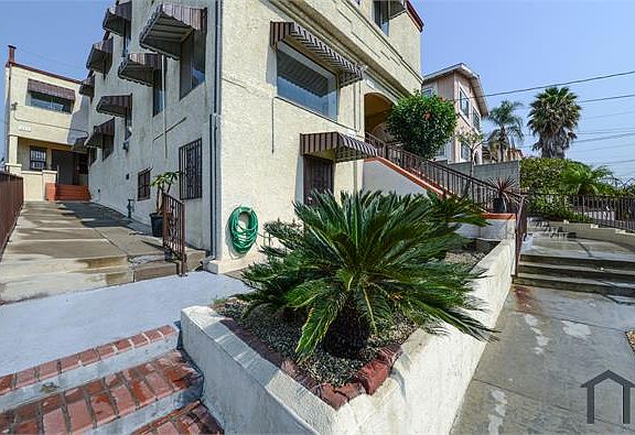 3rd image of 527 N Cummings St #5