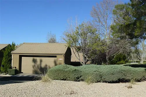 2149 Clubhouse Dr Photo 1