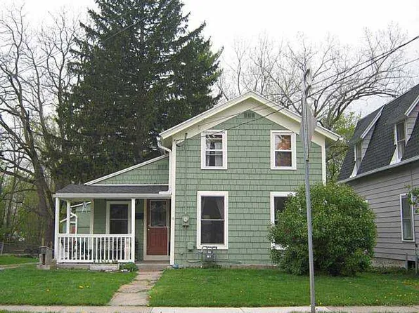 14 Cedar St, Batavia, NY 14020