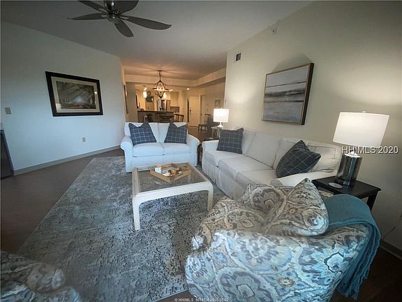 3rd image of 75 Ocean Ln APT 105