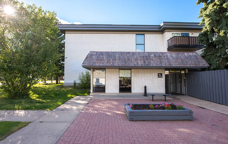 Parkwood — Photo 2