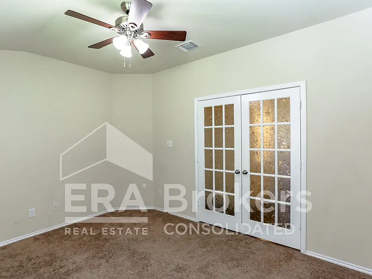1307 Stonewall Rdg — Photo 12