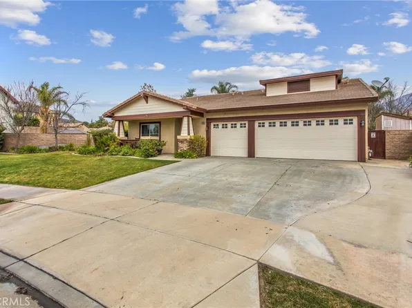 11568 Deerfield Dr, Yucaipa, CA 92399