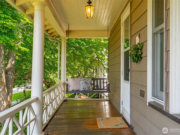 3rd image of 1411 N Prospect Street