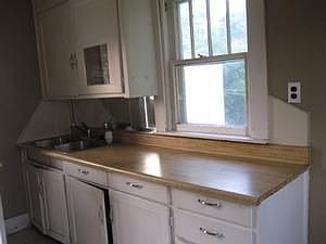 5th image of 308 S Monroe St