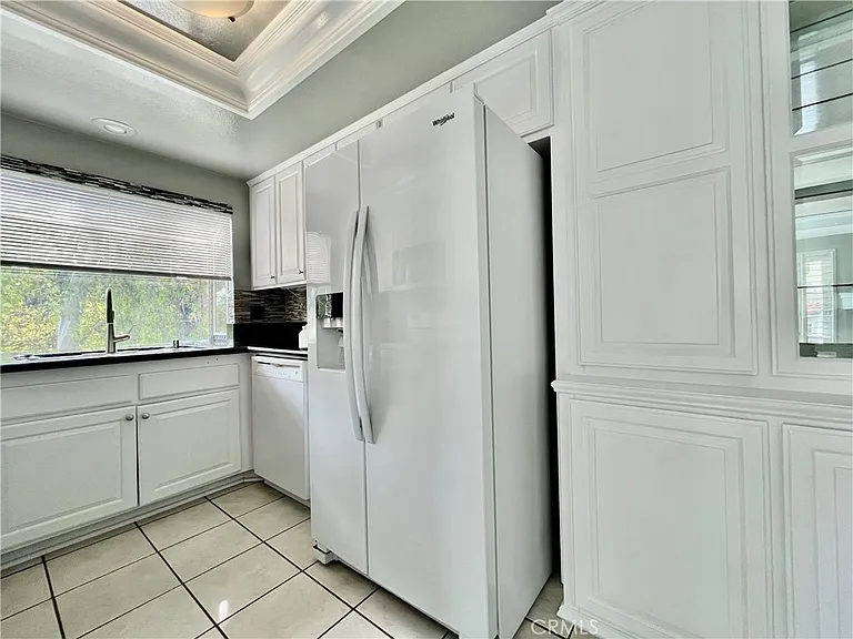 9 Stanford Ct #102 — Photo 6