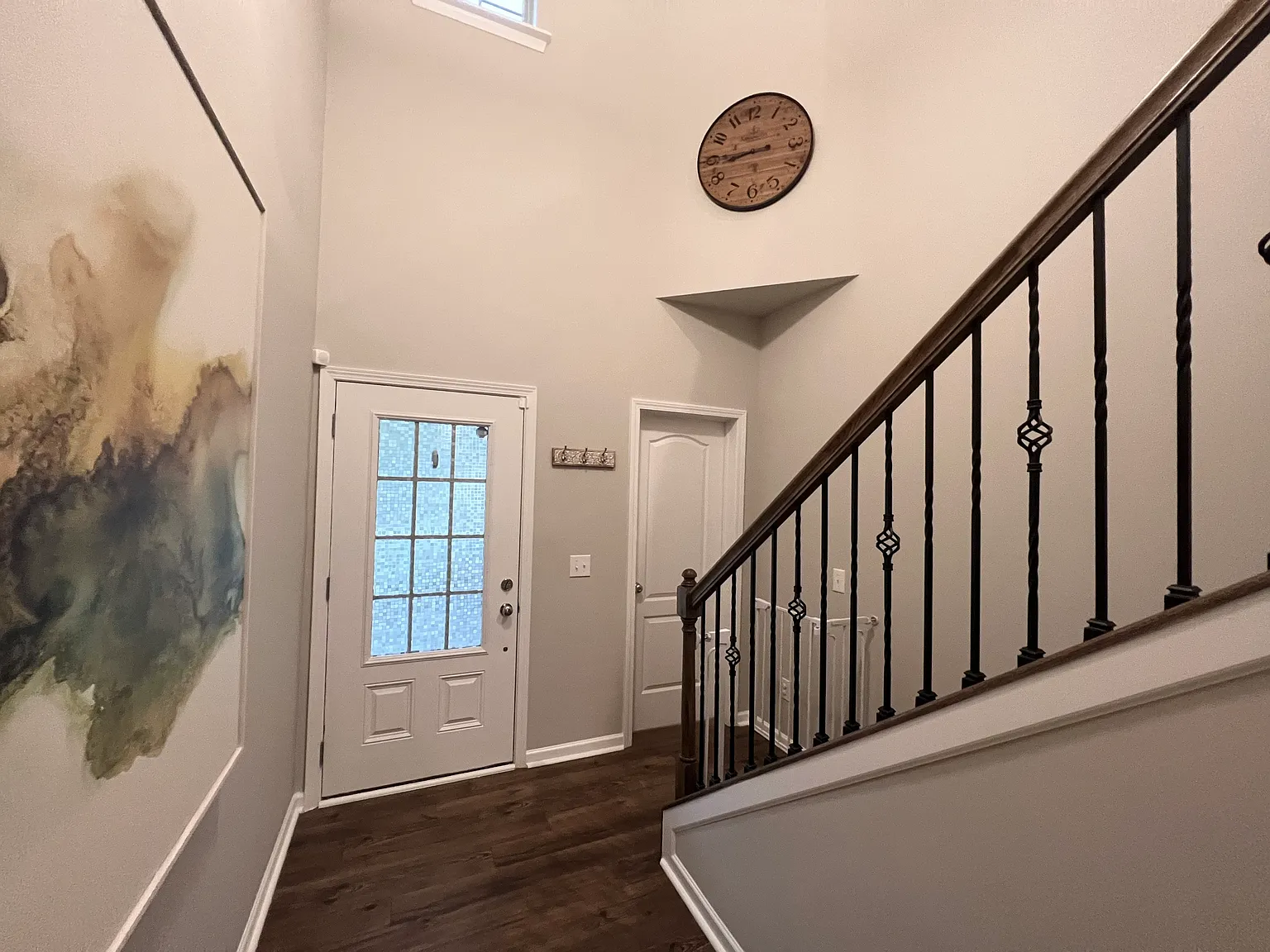 3 bed, 2.5 bath, 1994 sqft, $2,800 — Photo 3