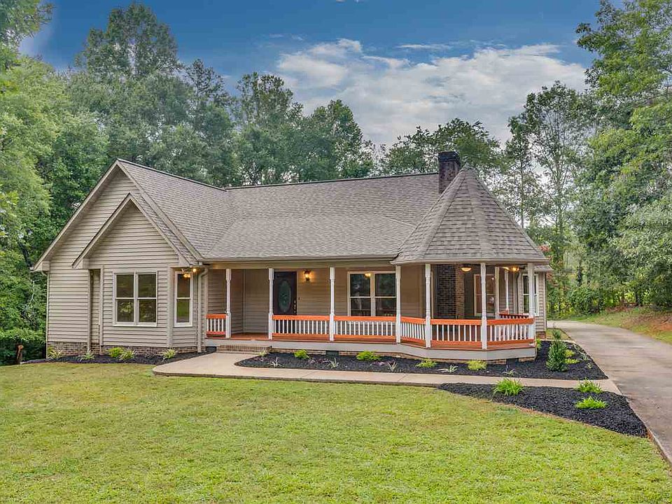 1st image of 422 Dixie Trail Dr