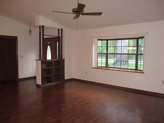 2nd image of 26 Bridgehaven Dr