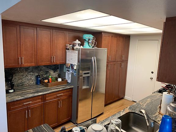 4th image of 225 4th Ave APT 202
