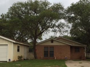54 Carol Ln, Rockport, TX 78382