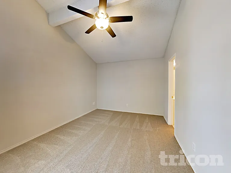 609 S Walnut Creek Dr — Photo 20