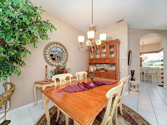 4th image of 4139 SW Oakhaven Ln