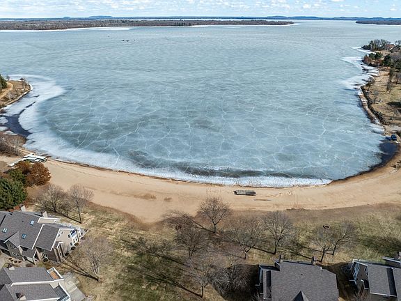 3rd image of N7511 Harbor Dr