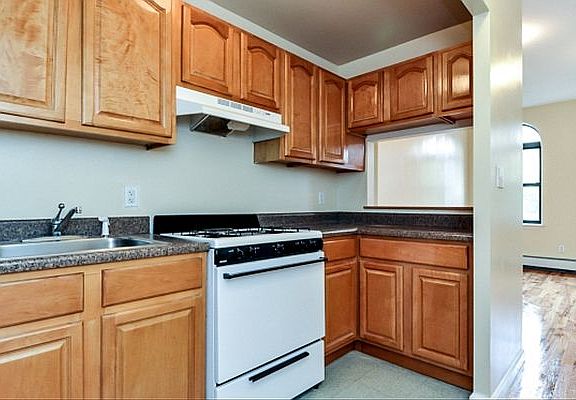 2nd image of 545 W 149th St APT 3