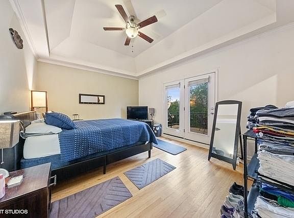 4th image of 826 W Windsor Ave APT 3E