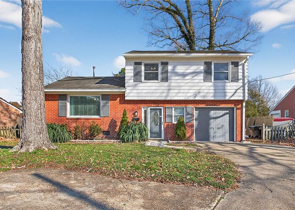 1st image of 304 Woodland Rd