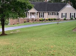 868 Rocky Knoll Ln, Danville, VA 24541