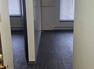 7501 W Green Tree Rd #14, Milwaukee, WI 53223