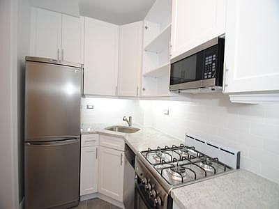 2nd image of 350 E 54th St APT 2F