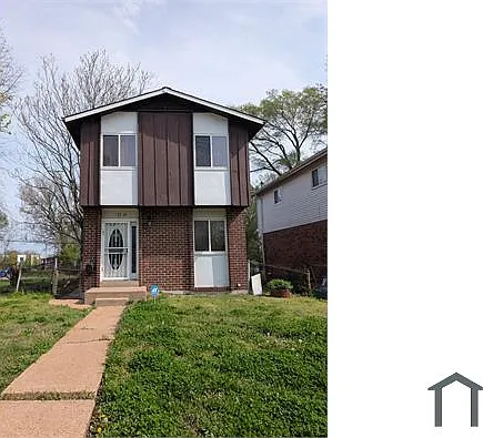 2239 University St — Photo 1