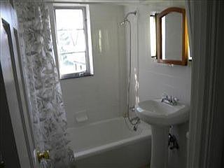 5th image of 670 E Lake Ave