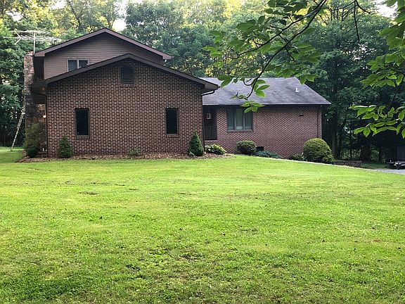 3rd image of 104 Tall Timber Ln