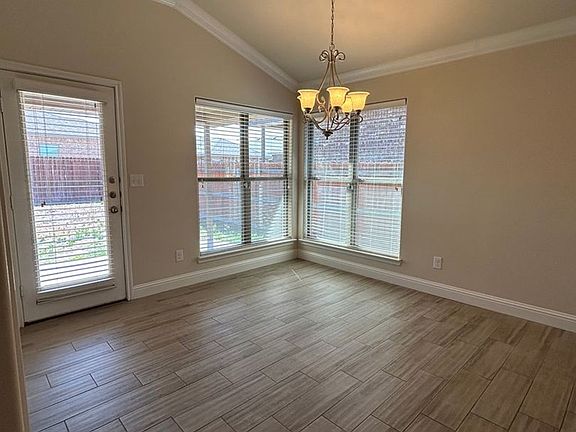 3rd image of 9312 Sagebrush Ave