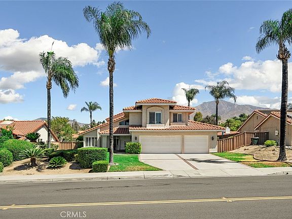 3rd image of 28704 Glenheather Dr
