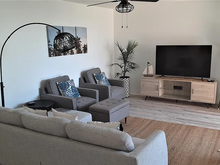 950 Egret Cir #5307 — Photo 14