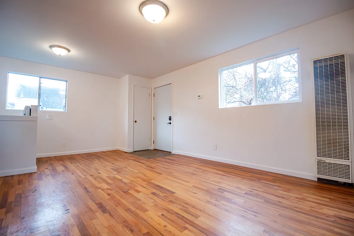 Building Photo - 1617 3rd St