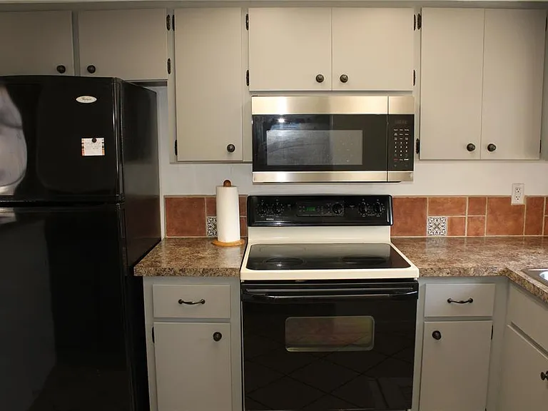 5062 Live Oak Cir #5026 — Photo 4