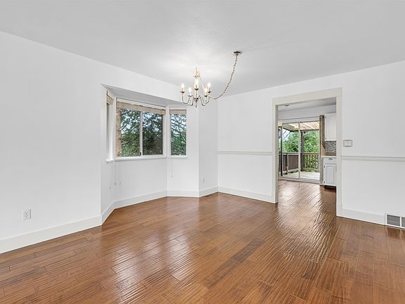 5th image of 23003 Reid Ave