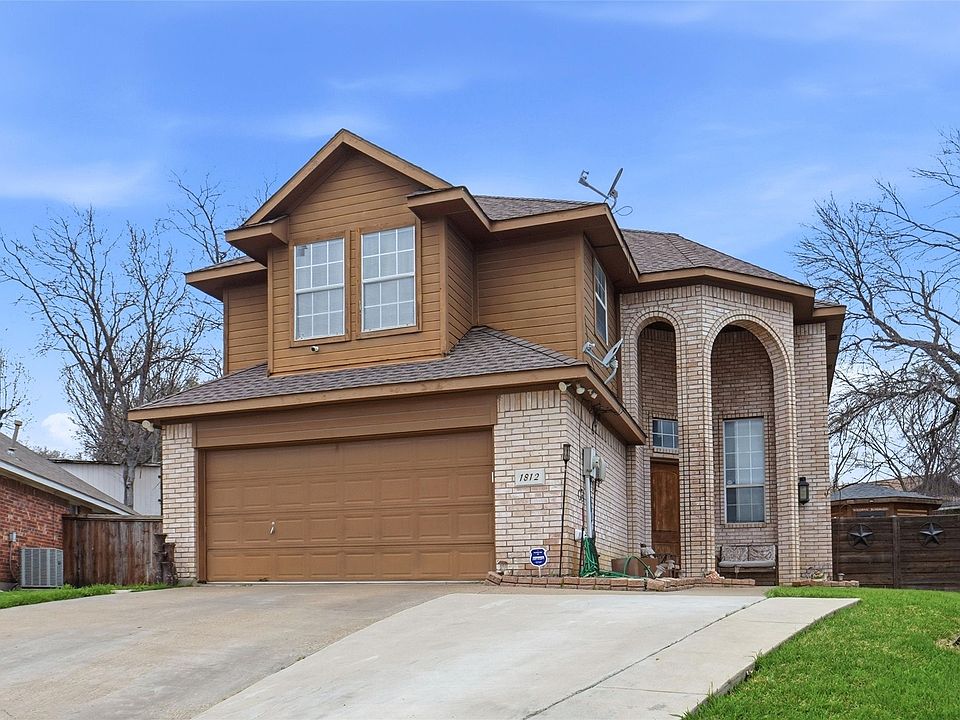 1st image of 1812 Haley Cir