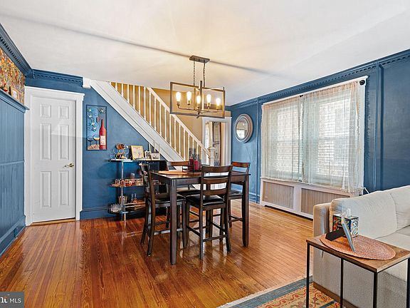 5th image of 472 Markle St