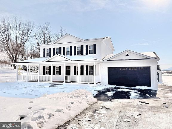 3rd image of 132 Duchess Way