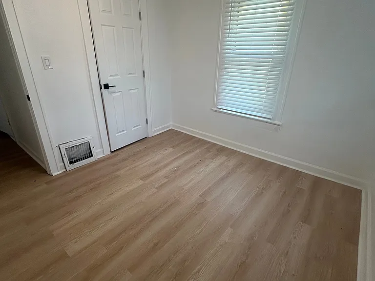 4112 Park Ave — Photo 11