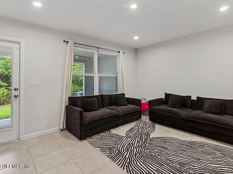 2528 Sadler Trace Way — Photo 8