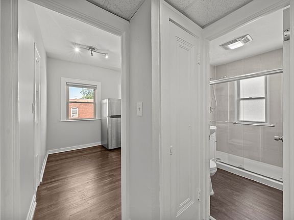 3rd image of 1385 Cranford Ave APT 6