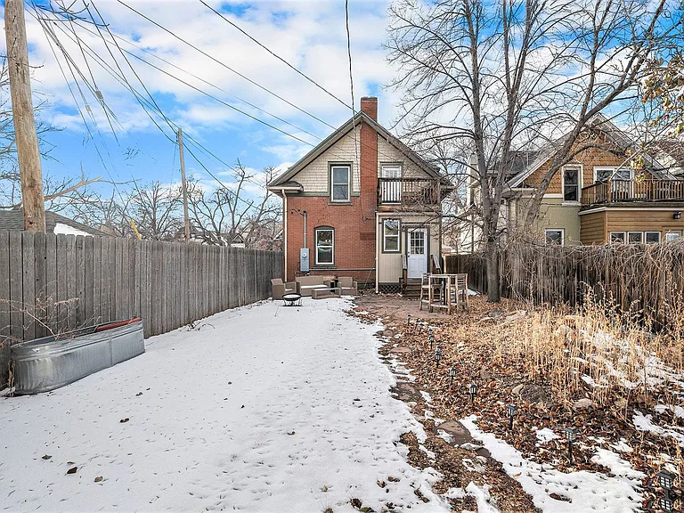 2428 Grove St — Photo 20