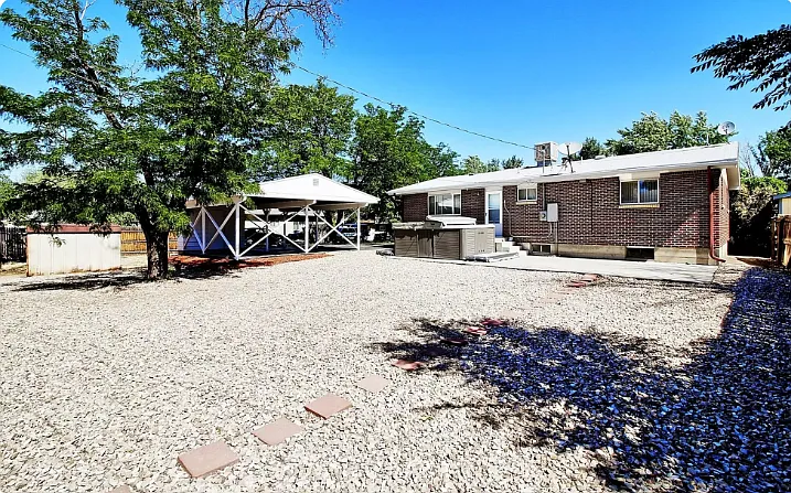 1625 Walnut Ave — Photo 8