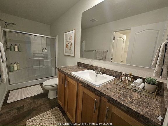5th image of 1624 Palm St Unit 209