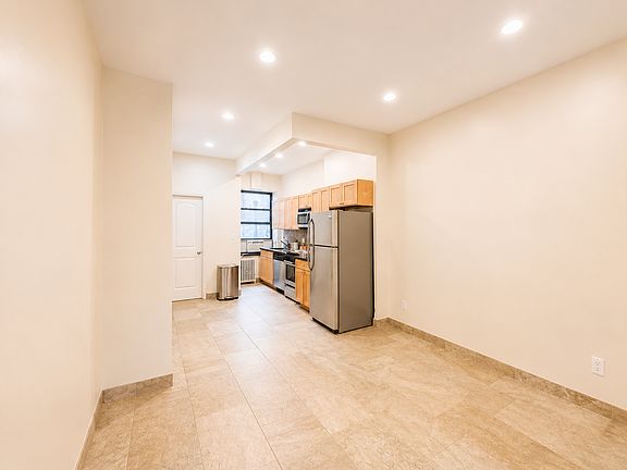 4th image of 745 9th Ave APT 5N