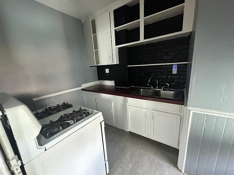 630 Birch St #3 — Photo 9