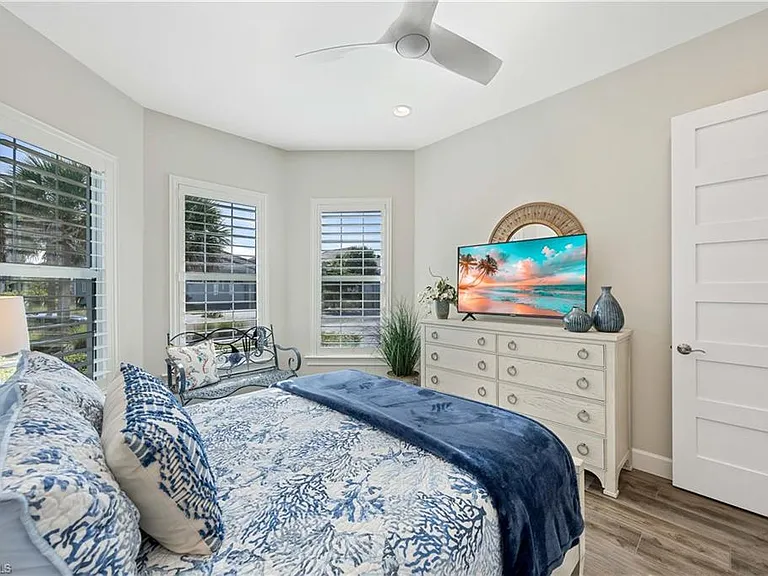 5855 Haiti Dr — Photo 27