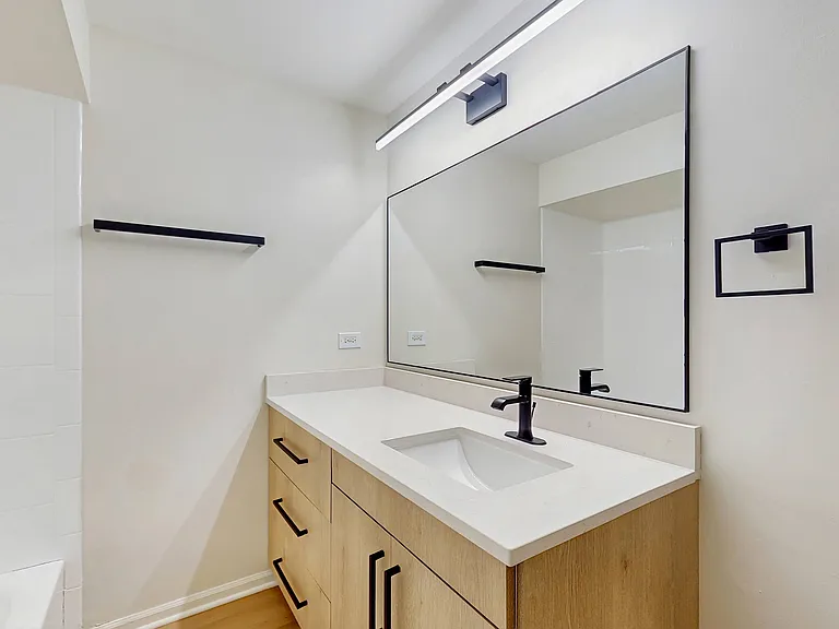 375 W Winchester Rd — Photo 5