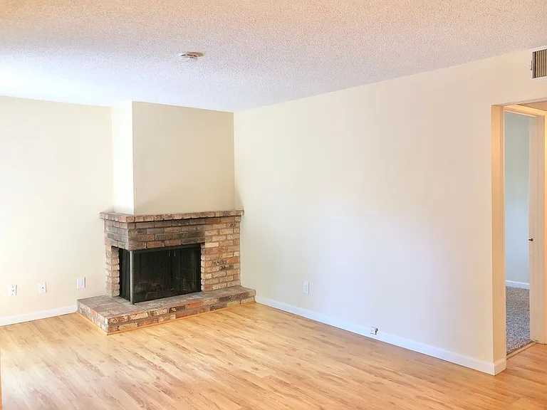 1515 18th Street — Photo 2