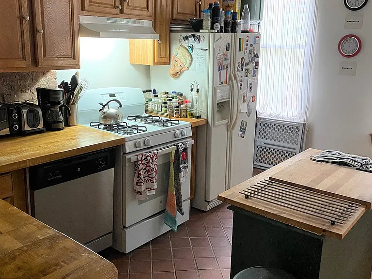 516 W 157th St #2A — Photo 7