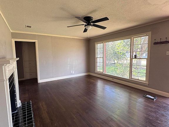 4th image of 3420 30th St